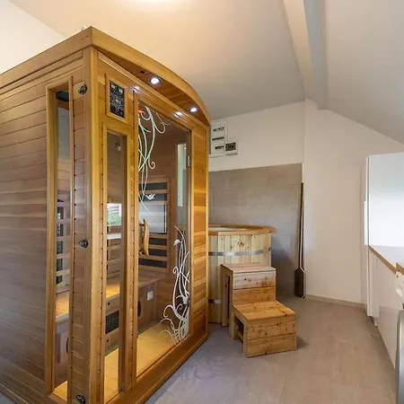 Вилла Sosto Pihenohaz By Bltn Шиофок