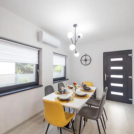 Sosto Pihenohaz By Bltn Шиофок