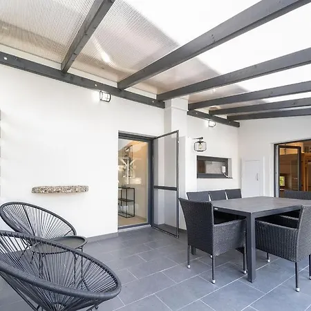 Sosto Pihenohaz By Bltn Villa Siofok