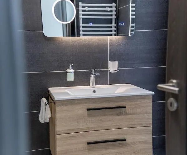 Sosto Pihenohaz By Bltn וילה *