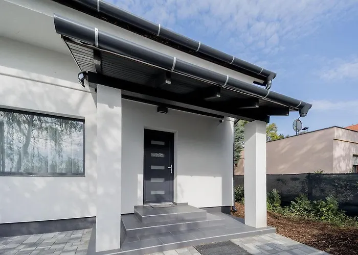 Sosto Pihenohaz By Bltn * שיופוק