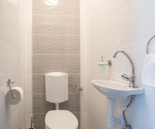 Sosto Pihenohaz By Bltn *