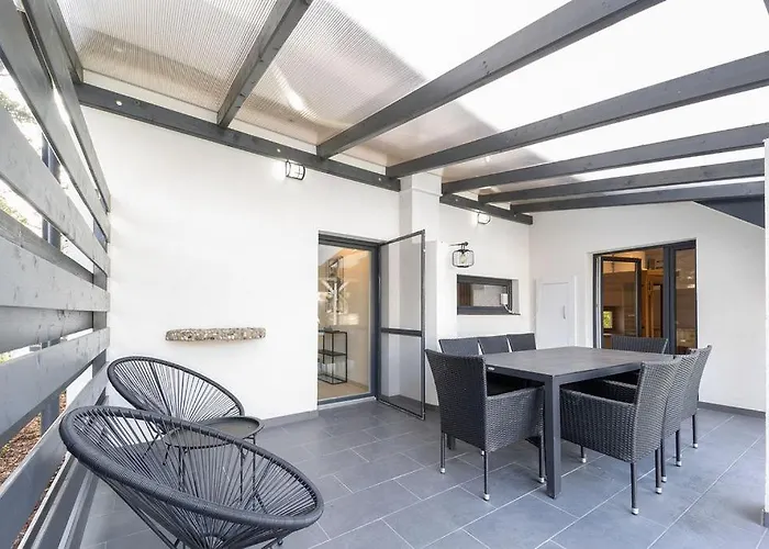 Sosto Pihenohaz By Bltn וילה שיופוק